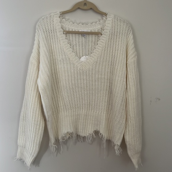 NWT MACARON Shrug Sweater ~ Size: L - Picture 11 of 13